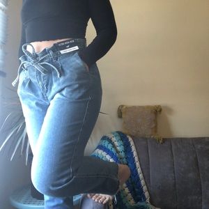 hollister nwt curvy jean mom sorry sold